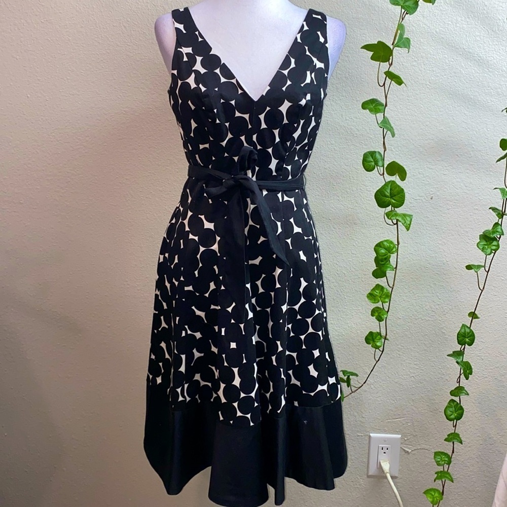 NINE WEST Womens Dress Sz 4Navy and White Polka DOts Career V Neck Fit & Flare